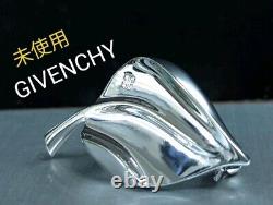 Givenchy Silver Logo Mark Engraved Brooch Near Mint Vintage Authentic JP I41716