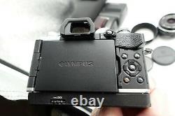Mint- Olympus OM-D E-M5 Mark III mirrorless camera bundle 17mm f1.8 flash extras